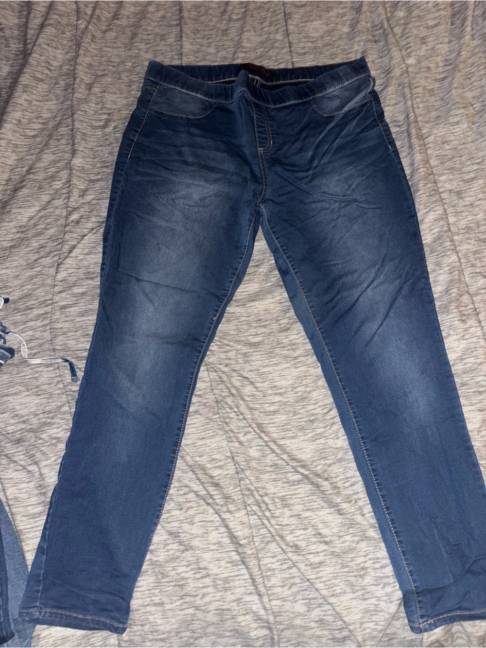 14 pair of jeans Light Blue & Black Distressed Women's Jeans Stack - Picture 10 of 15